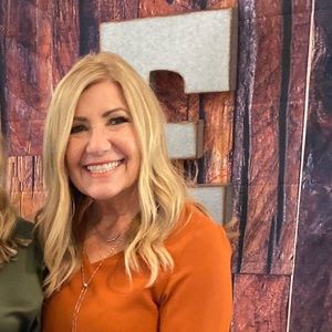 Meet your Posher, Carole